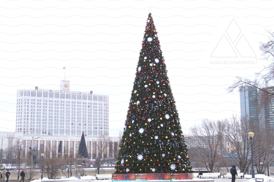 ЁЛКА «СНЕЖНЫЙ СЕРПАНТИН» гостиница Украина (Radisson Collection)