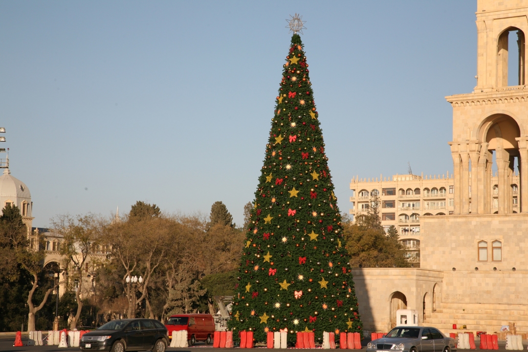 Ёлка «САЛЮТ ФЕСТИВАЛЬ» Баку