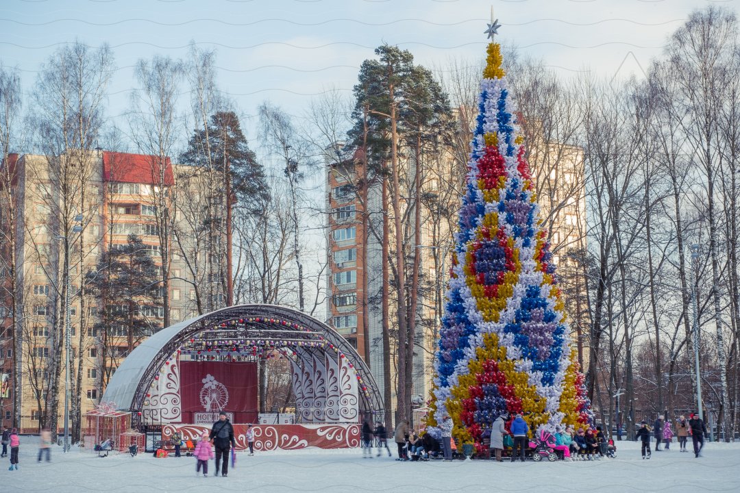 «Ёлкин Дом» - крупнейший российский производитель искусственных елей больших размеров
